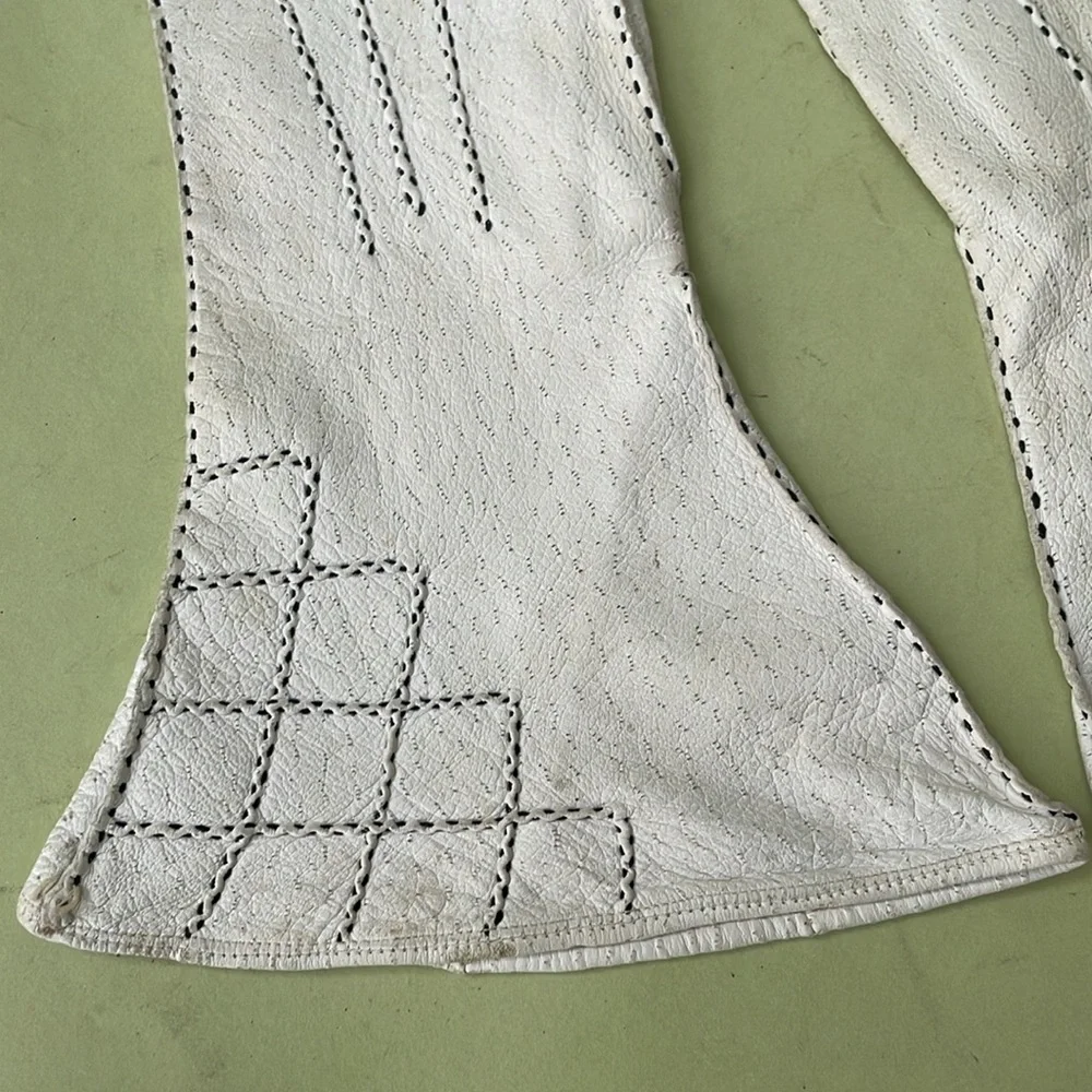 Vintage cream long leather gloves